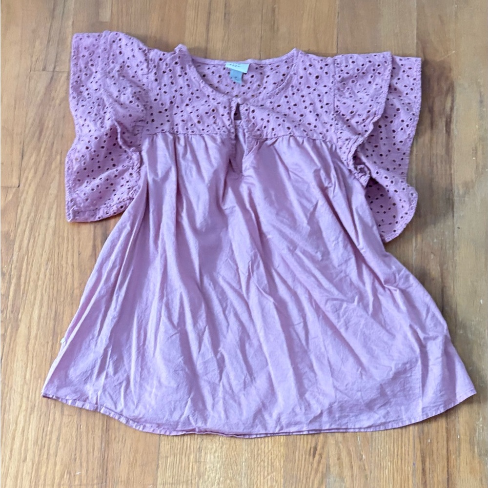 🌂 a new day Eyelet Button-Front Top in Light Lavender 🌂